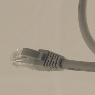 Netrack patch kabel RJ45, s litou ochranou Cat 6 UTP, 1m Å¡edivÃ½