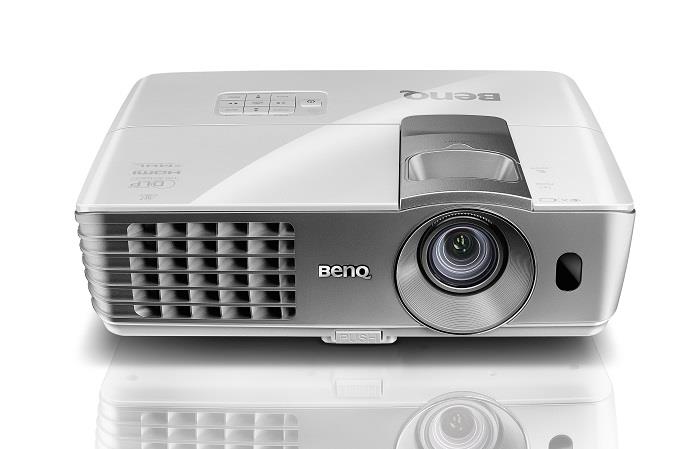 Projector BenQ W1070+ 1080P 2200 ANSI 2xHDMI 10000:1 10w 2,7kg
