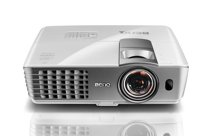 Projector BenQ W1080ST+ (DLP1080P short throw 2200 ANSI 2xHDMI 10000:1 10W 3D)