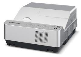 Projector Panasonic PT-CX200; LCD; XGA (1024x768); 2000 ANSI; 2000:1; HDMI; RJ45