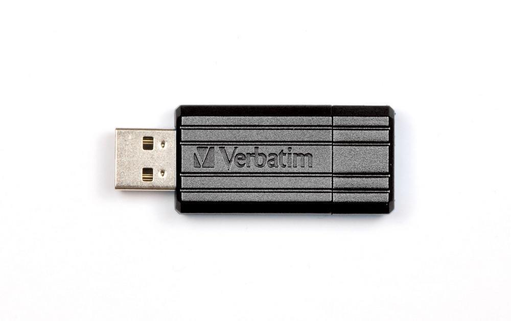 Verbatim PinStripe Series 32GB USB 2.0 flashdisk (10MB/s; 4MB/s), ÄernÃ½